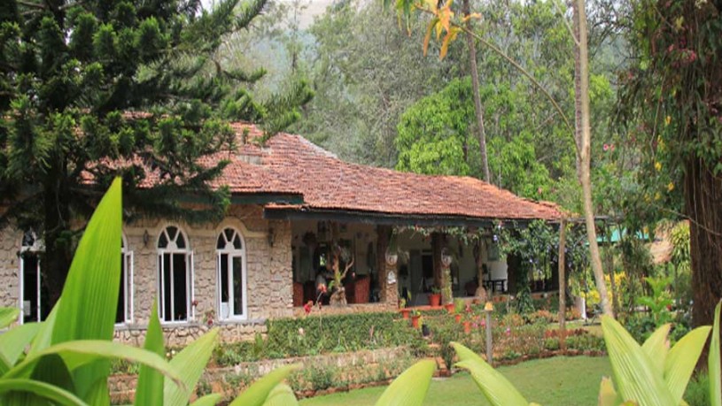 Plantation-Estate-Bungalow At Devala