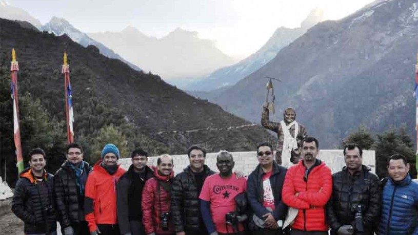 Himalayan trek travelers