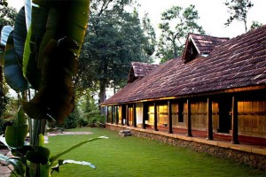 Traditional Estate Stay At Manjelparappu