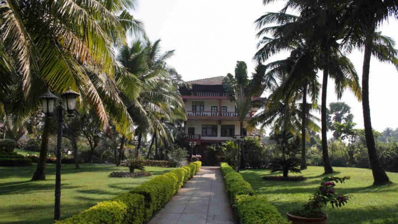 Garden at the Upscale Beach Resort at Calangute