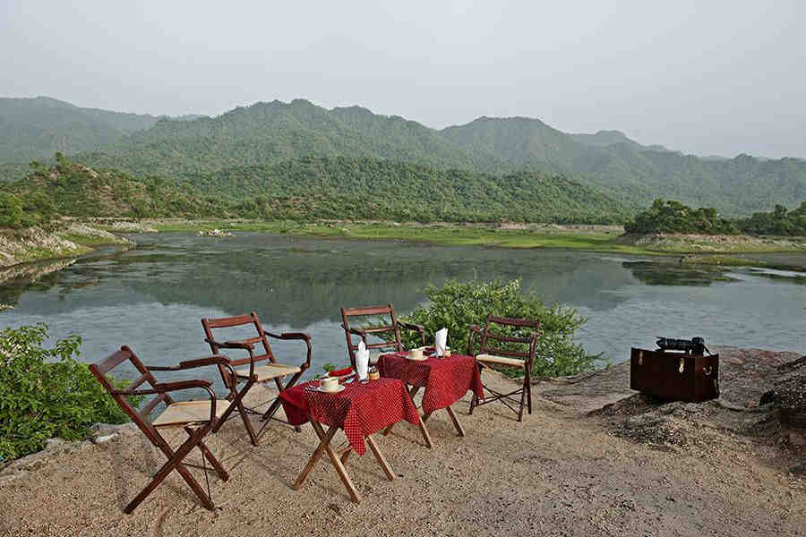 Lake near Vintage Nature Resort At Sadri