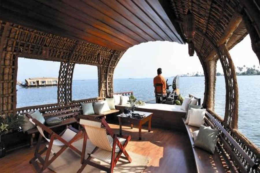 Sit out in the Tranquil Houseboat On Alleppy Backwaters