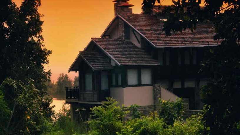 Serene Retreat On The Denwa Backwaters