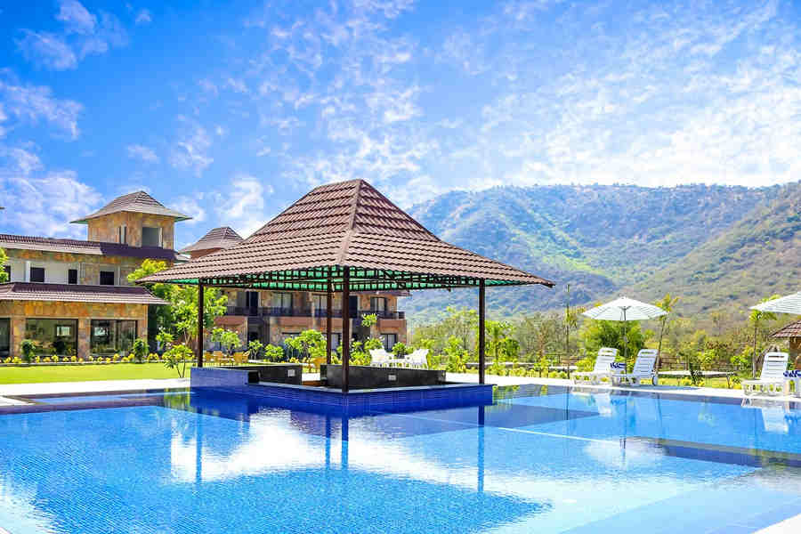 Swimming pool at the Luxury Resort and Spa In Udaipur