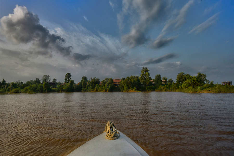 The Serene Retreat On The Denwa Backwaters