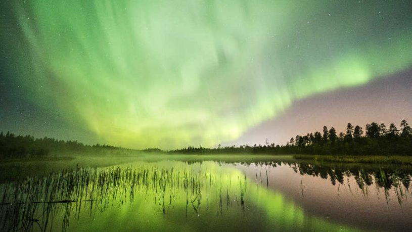 Green-Northern-lights-Rovaniemi-Autumn