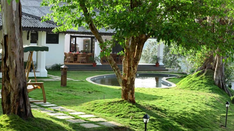 View of lawns at Estate Bungalow At Thalapuzzha
