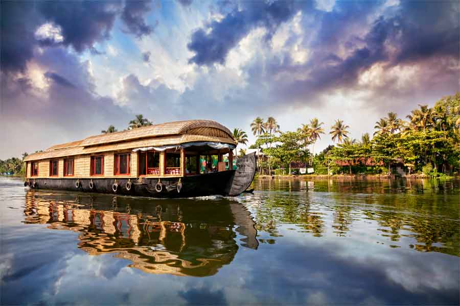 Drive Holiday to South Kerala - Allepey backwaters