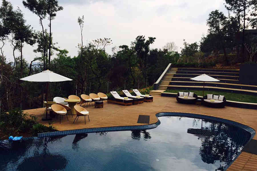 Swimming pool at the Coffee plantation Luxury resort at Chickmangaluru