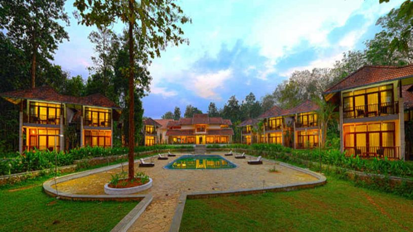Luxury Riverfront Retreat Near Periyar