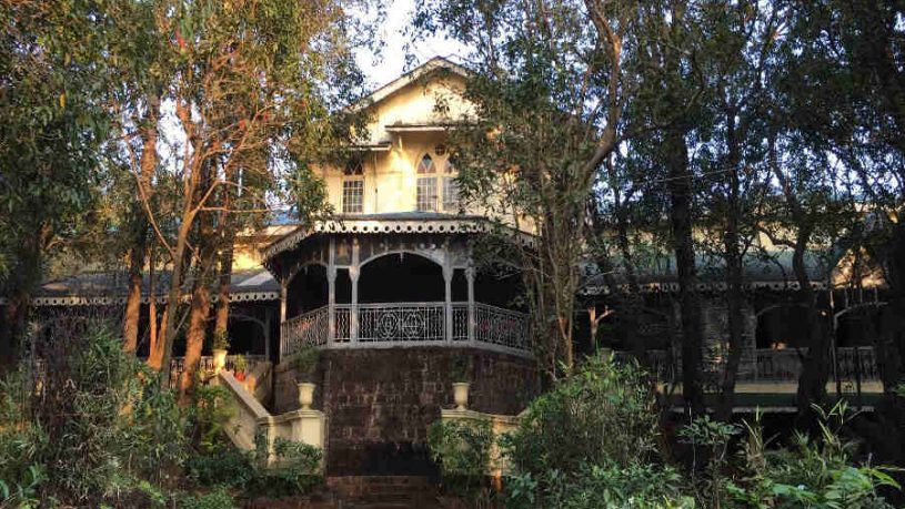 Colonial Bungalow In Matheran