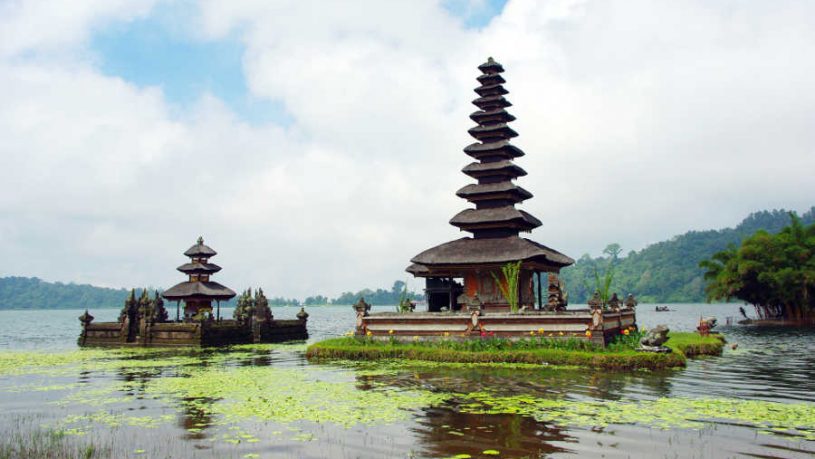 Ulun Danu Bratan Lake Temple