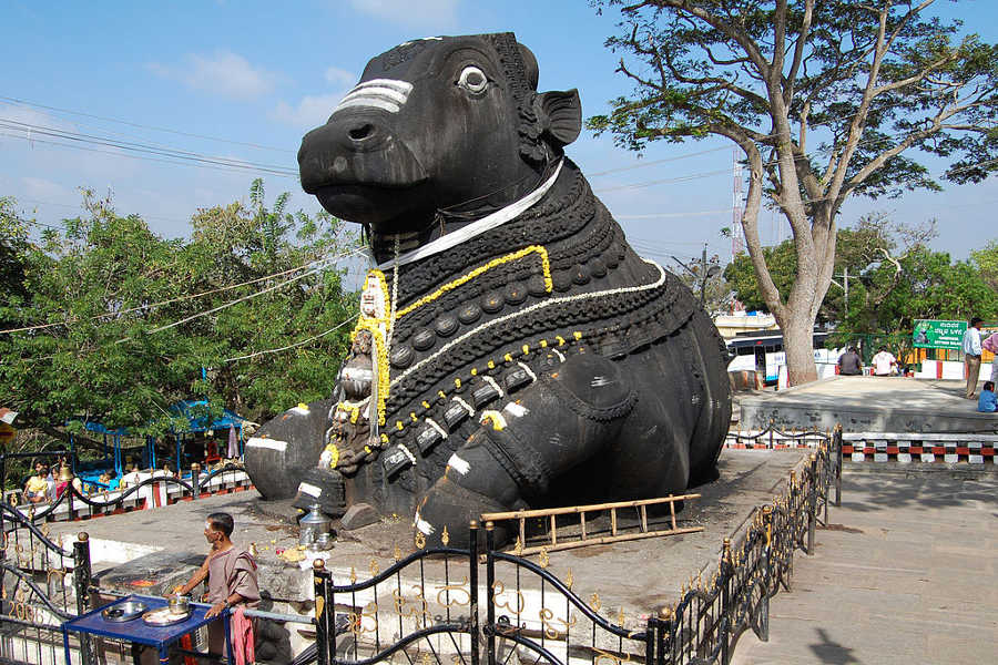 Nandi-statue-on-Chamundi-Hills-Mysore