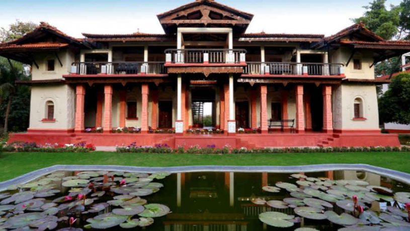 The Mud Villa at the Tranquil Heritage Stay In Shantiniketan